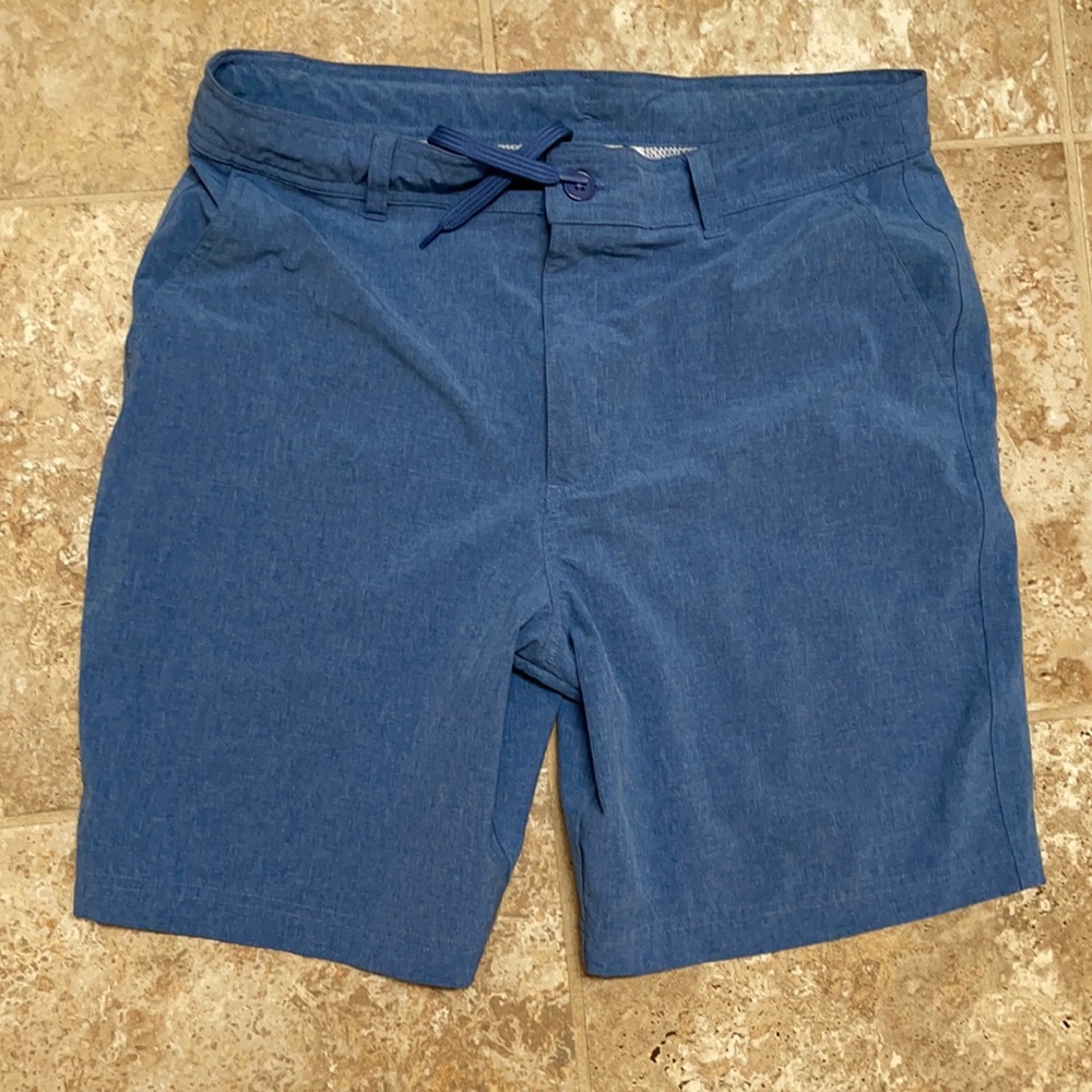Men’s pocketed blue board shorts - medium